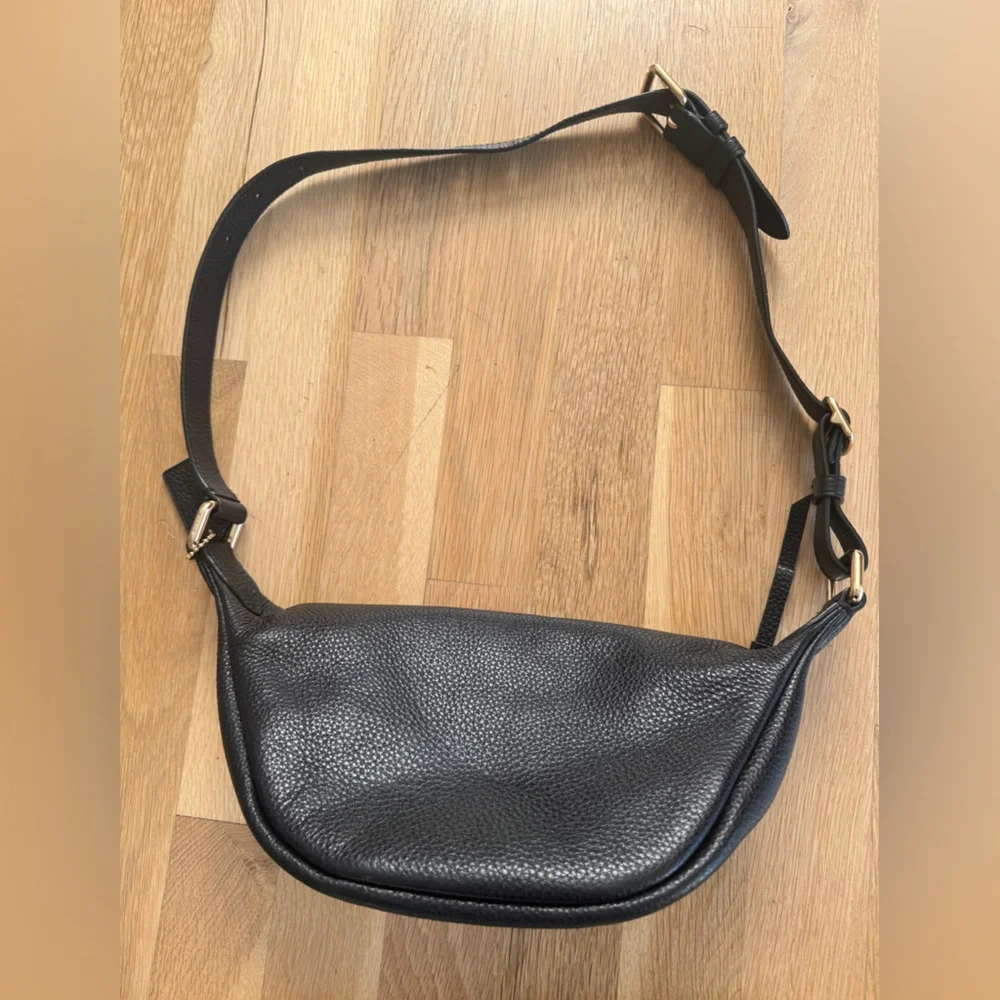 Coach Belt Bag Black Gold - Picture 9 of 13